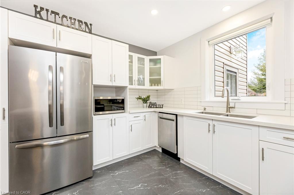 366 Aberdeen Avenue Property Photo 17