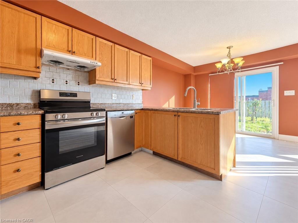 52 Isabella Street Property Photo 8