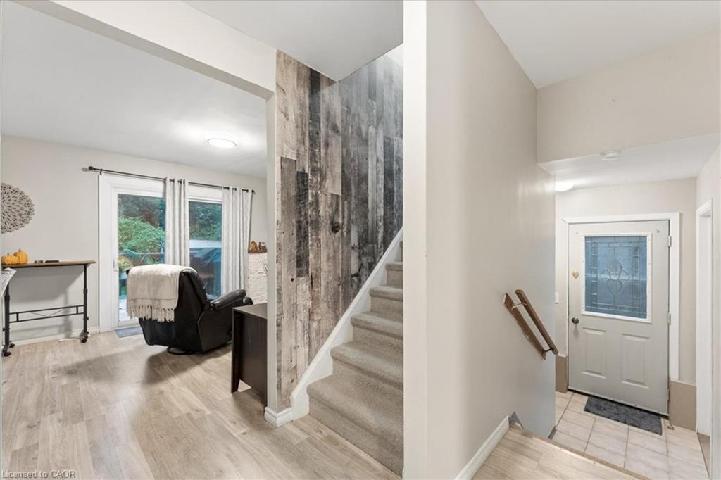 8 First Private Road Property Photo 16