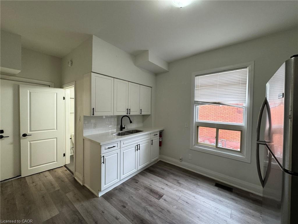 58 Arthur Avenue N Property Photo 10