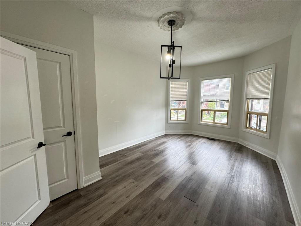 58 Arthur Avenue N Property Photo 12