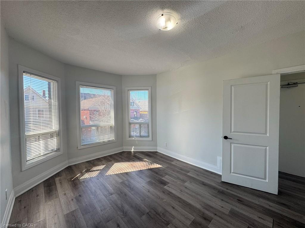 58 Arthur Avenue N Property Photo 18