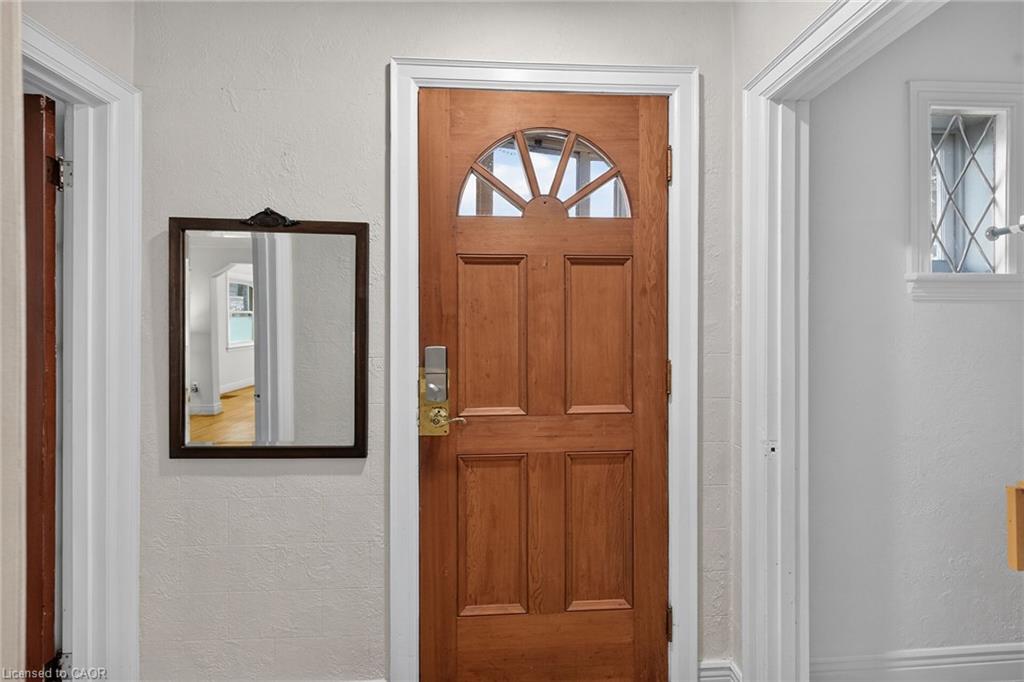 603 Upper Wentworth Street Property Photo 3