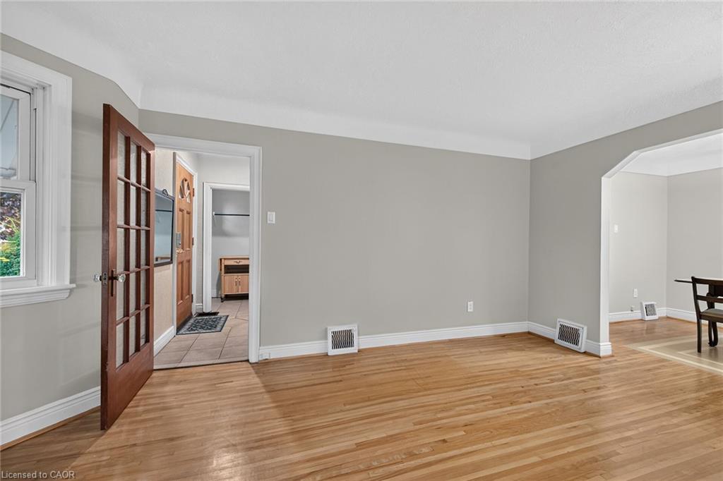 603 Upper Wentworth Street Property Photo 9