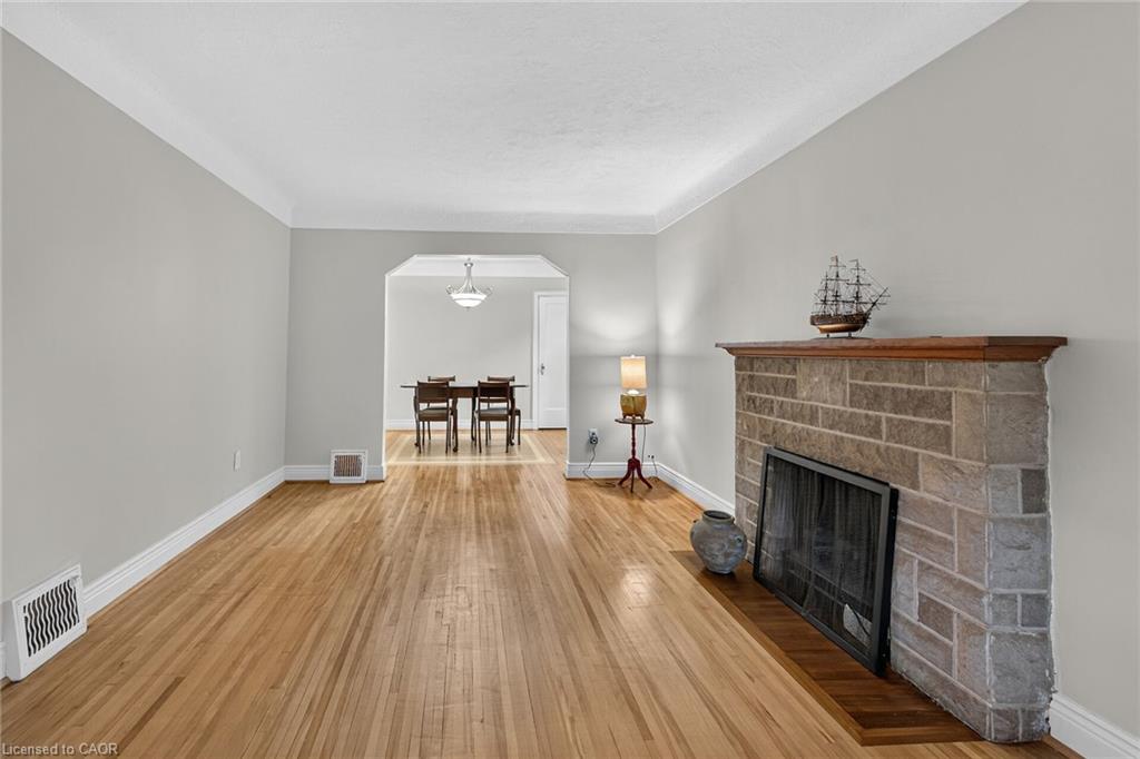 603 Upper Wentworth Street Property Photo 13