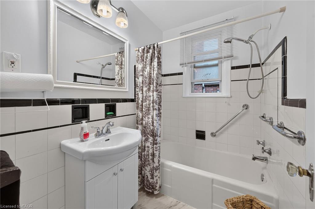 603 Upper Wentworth Street Property Photo 22