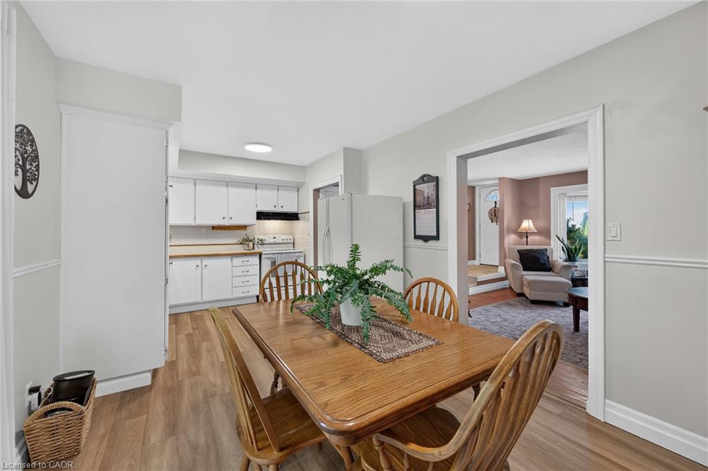 995 Upper Wellington Street Property Photo 13