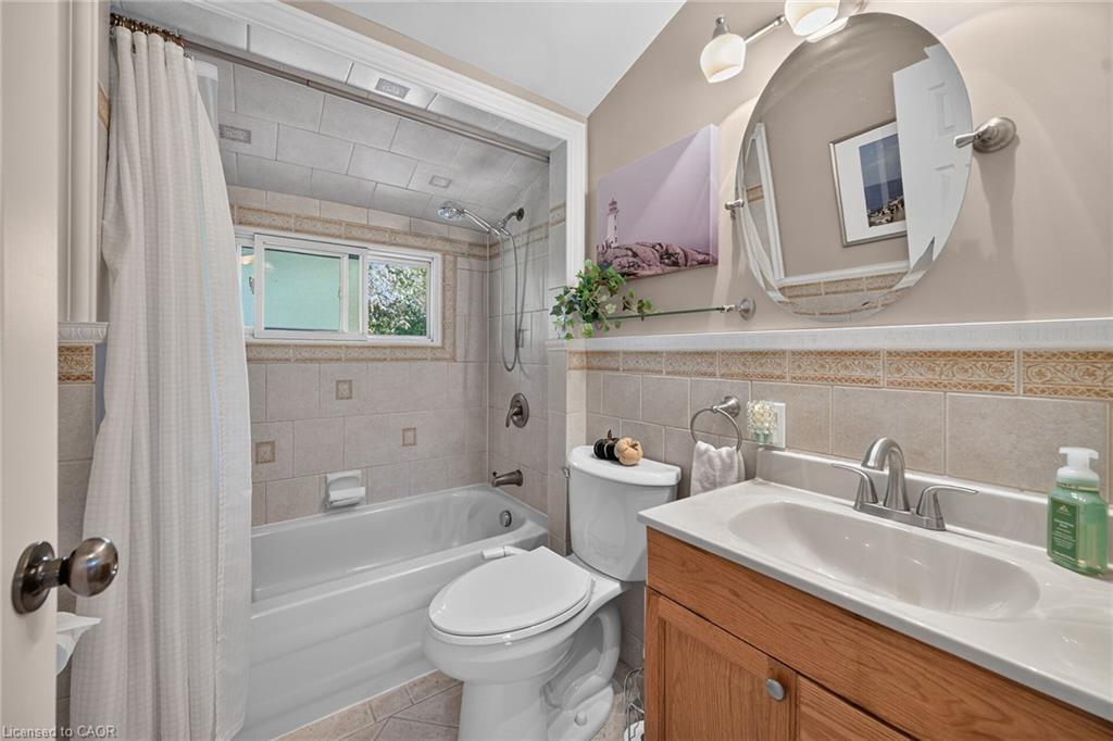 995 Upper Wellington Street Property Photo 27