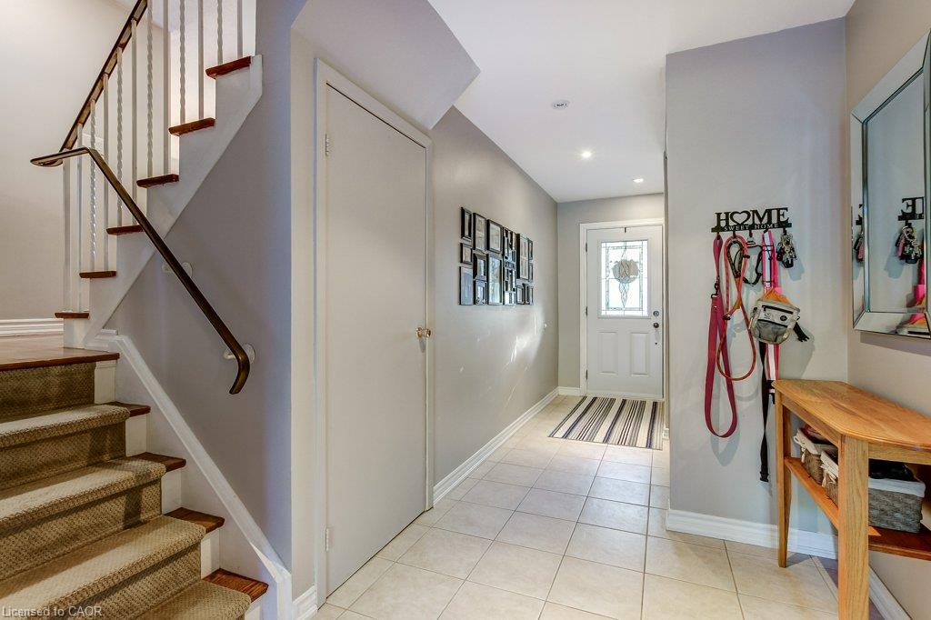 1485 Newlands Crescent Property Photo 6