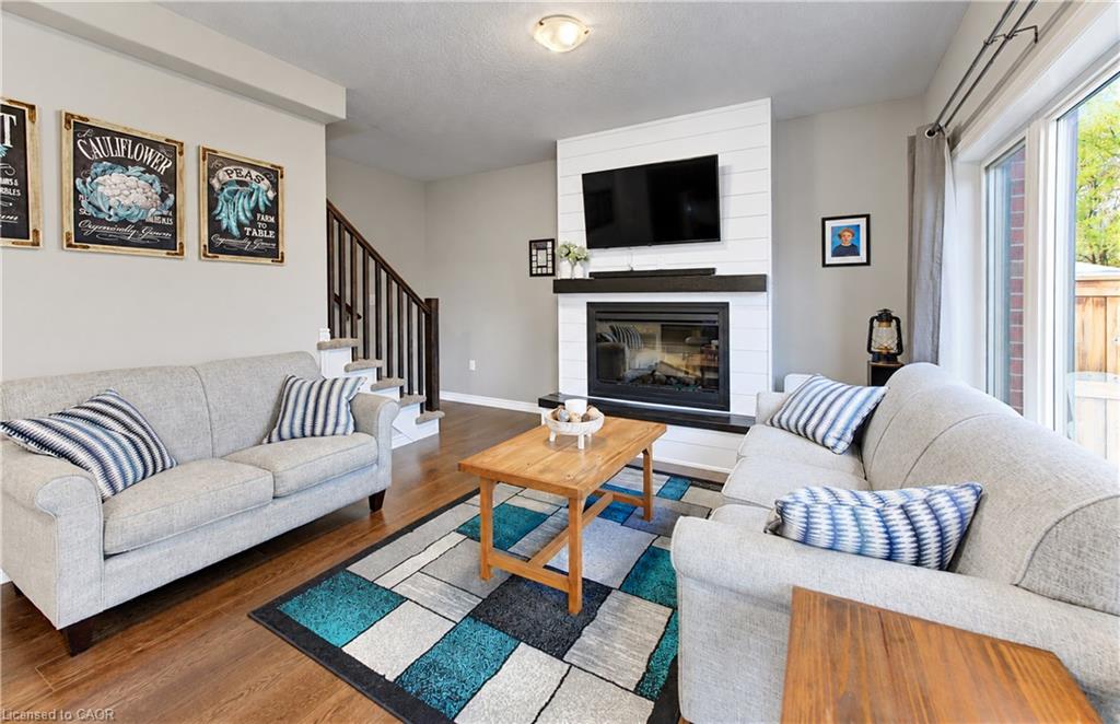 184 Snyder Avenue N Property Photo 16
