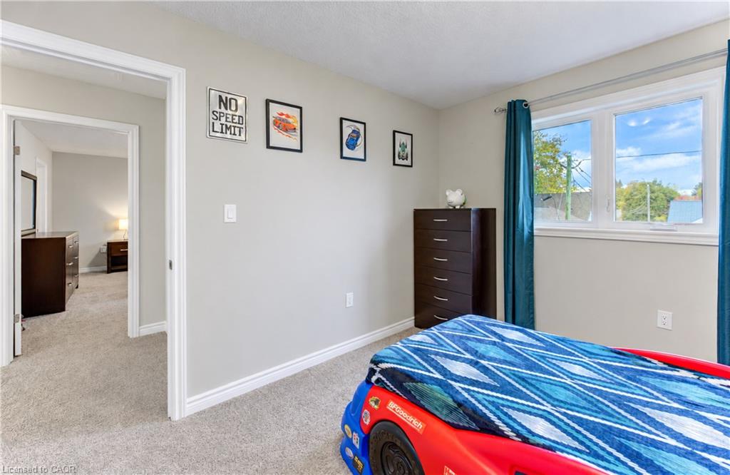 184 Snyder Avenue N Property Photo 31
