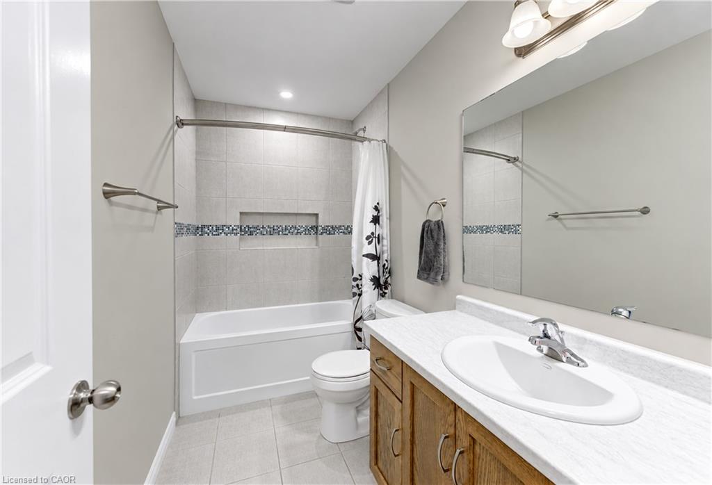184 Snyder Avenue N Property Photo 32
