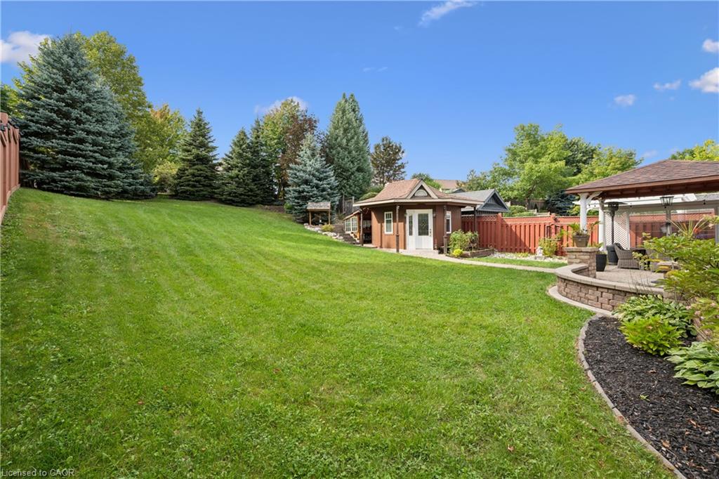 26 Frasson Drive Property Photo 3