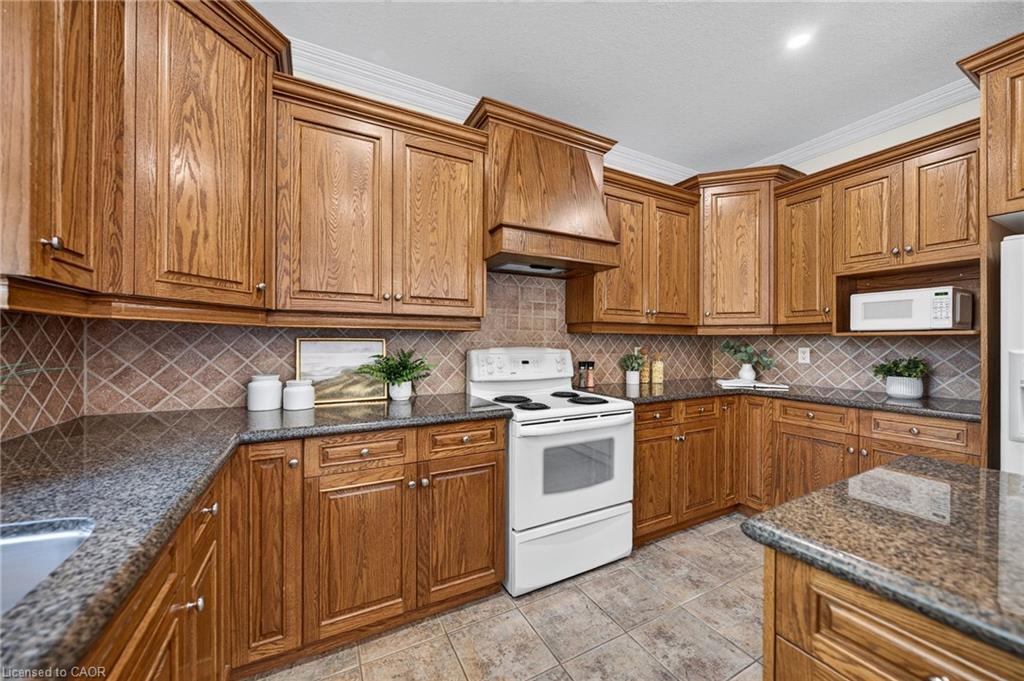 413 Falconridge Drive Property Photo 17