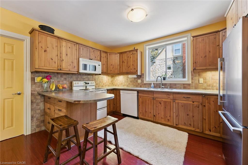 74 Selkirk Street Property Photo 9
