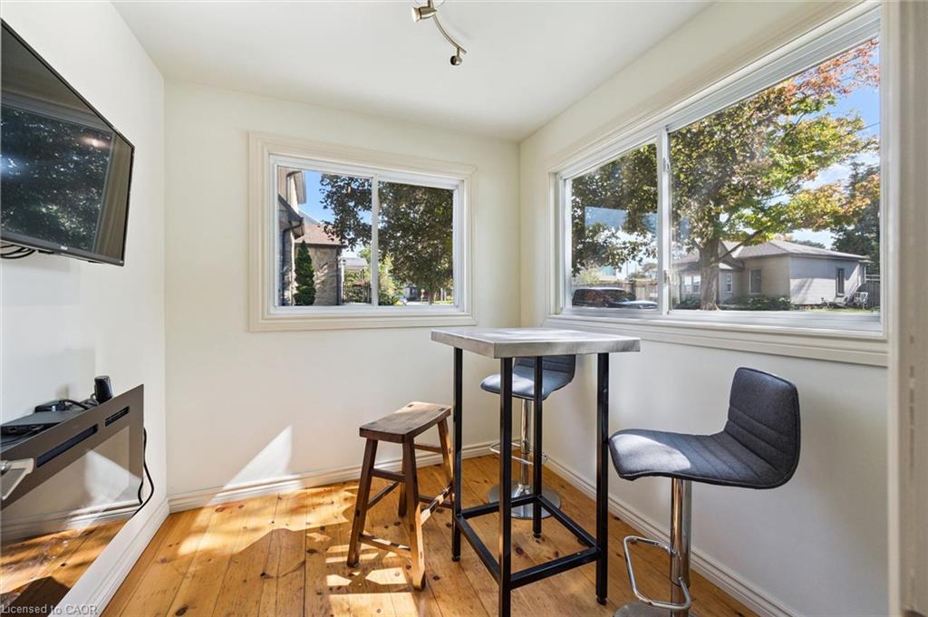 74 Selkirk Street Property Photo 11