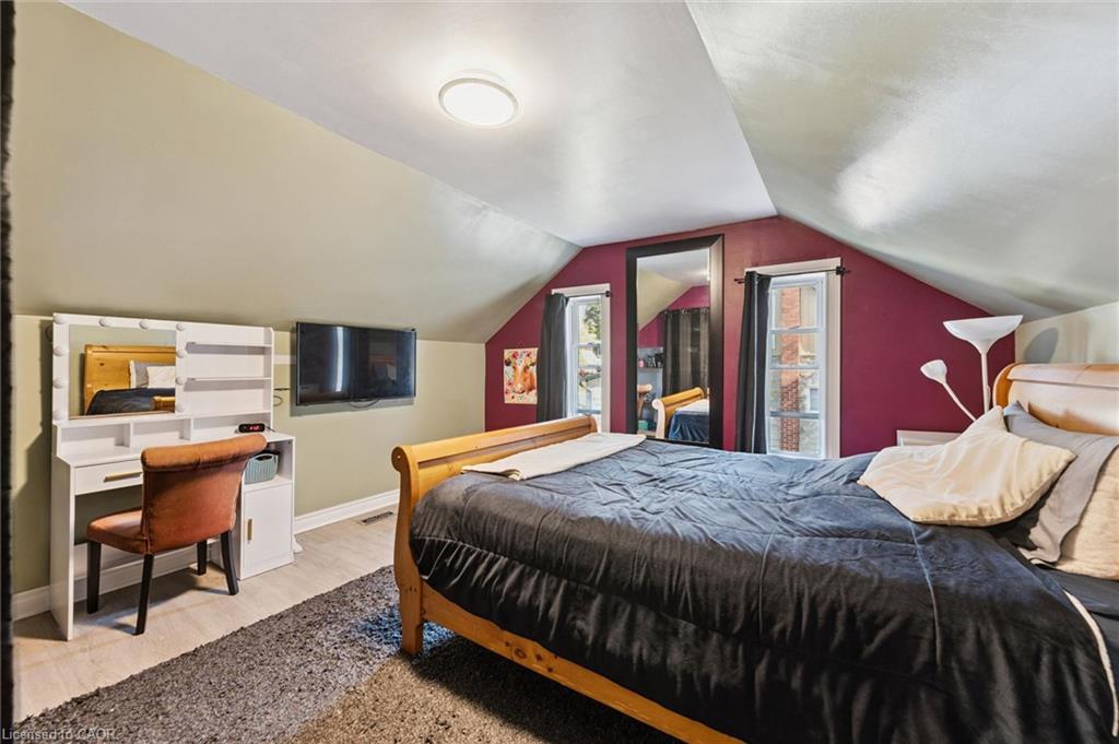 74 Selkirk Street Property Photo 15