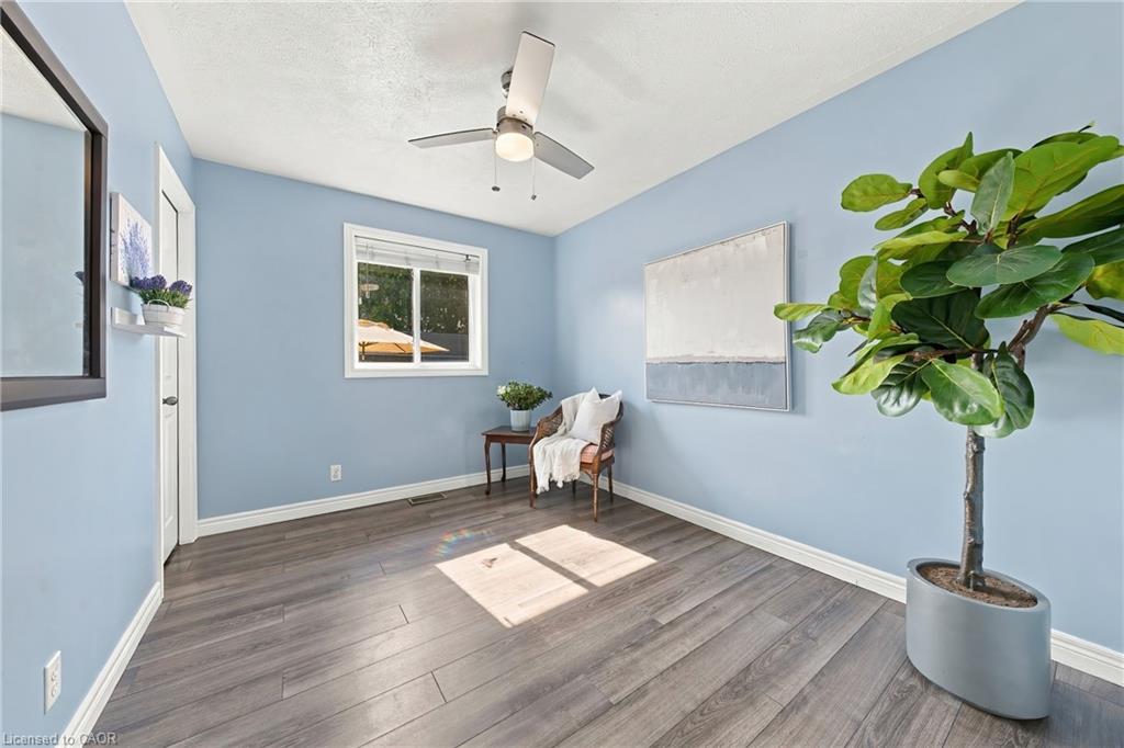 915 St George Street Property Photo 12