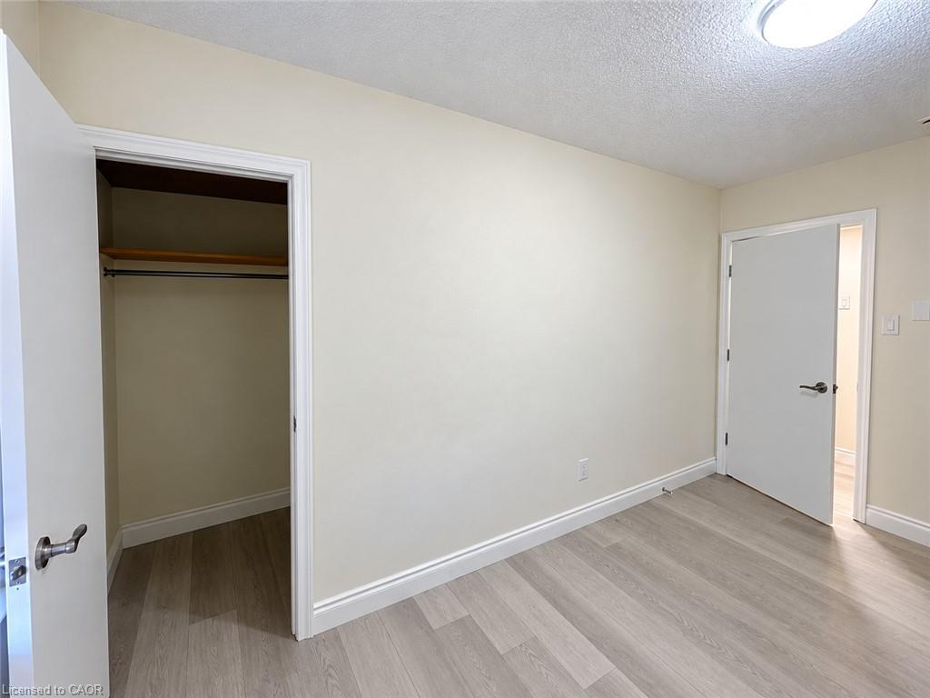 3-433 Connaught Street Property Photo 3