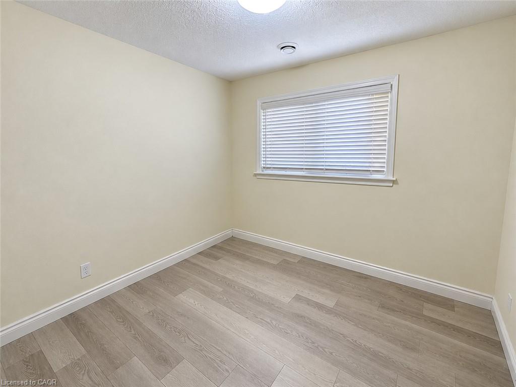 3-433 Connaught Street Property Photo 14