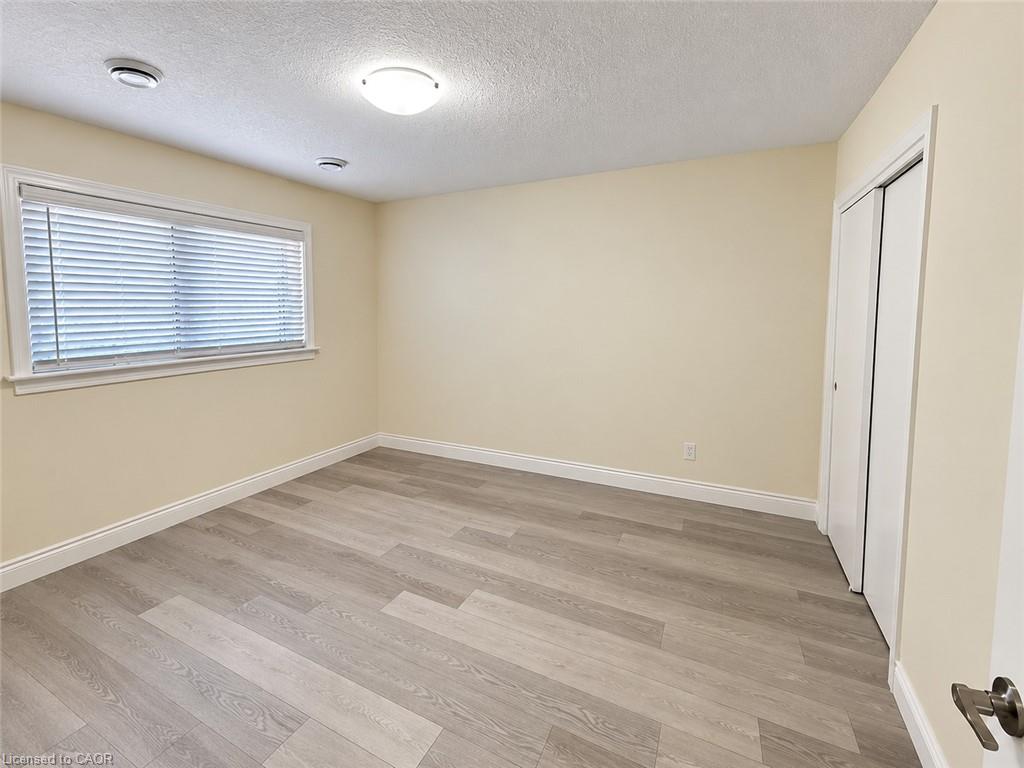 3-433 Connaught Street Property Photo 17
