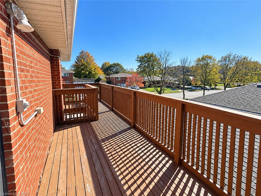 3-433 Connaught Street Property Photo 18