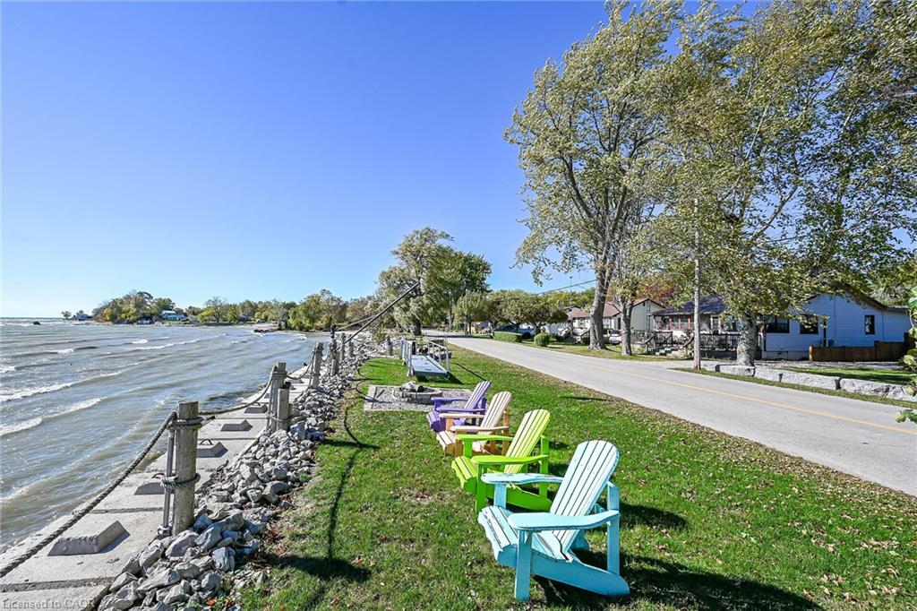 233 Blue Water Parkway Property Photo 3