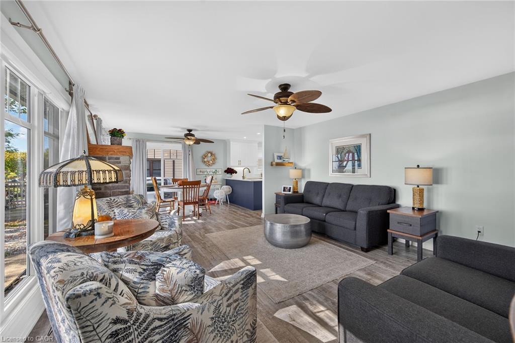 233 Blue Water Parkway Property Photo 9