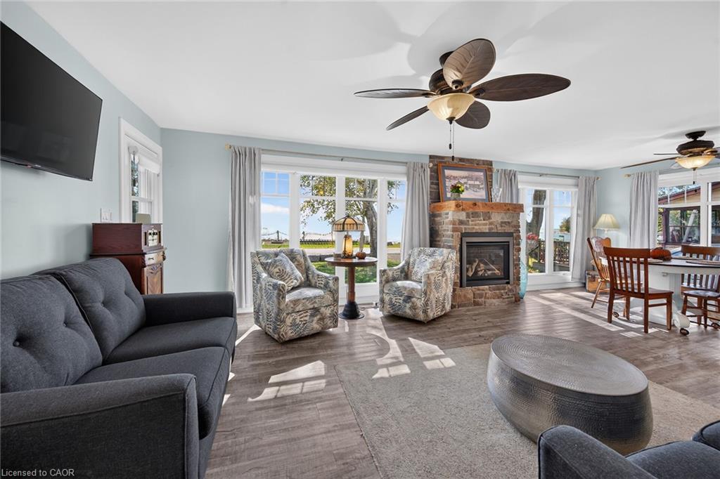 233 Blue Water Parkway Property Photo 10