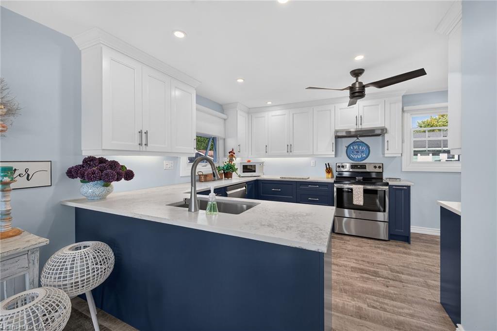 233 Blue Water Parkway Property Photo 15
