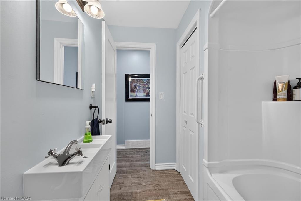 233 Blue Water Parkway Property Photo 24