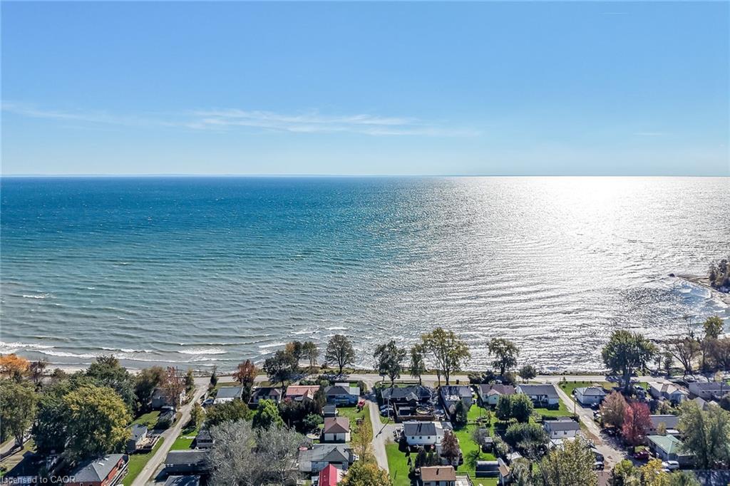 233 Blue Water Parkway Property Photo 45