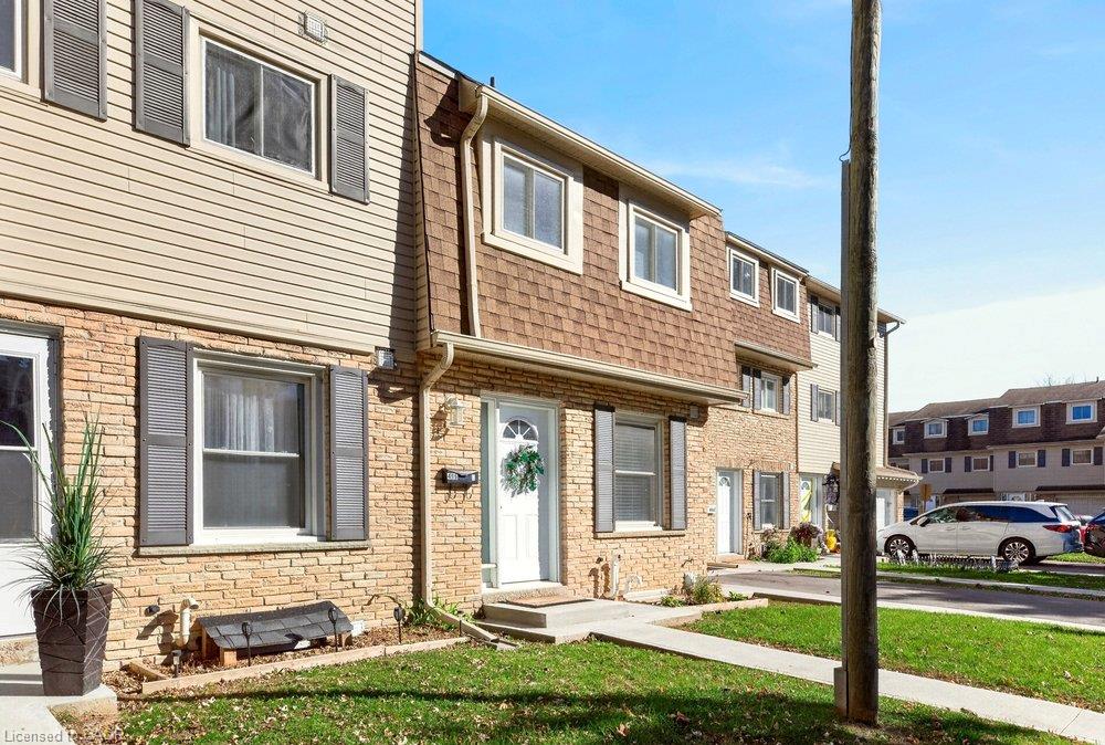 C-496 Grey Street Property Photo 3