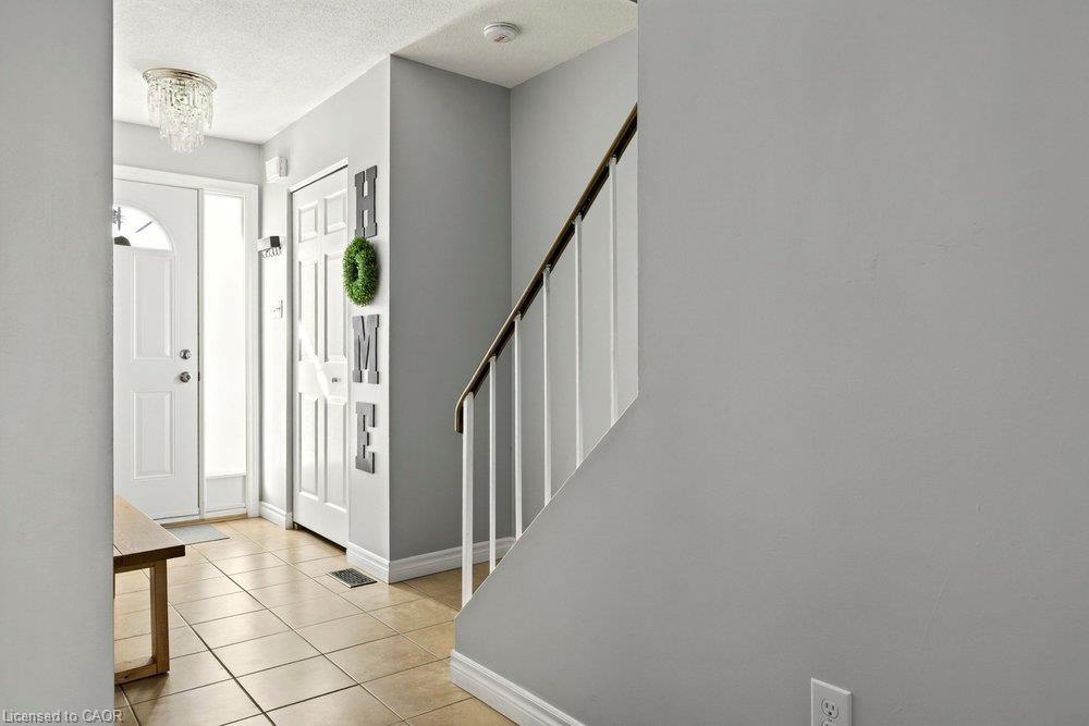 C-496 Grey Street Property Photo 5