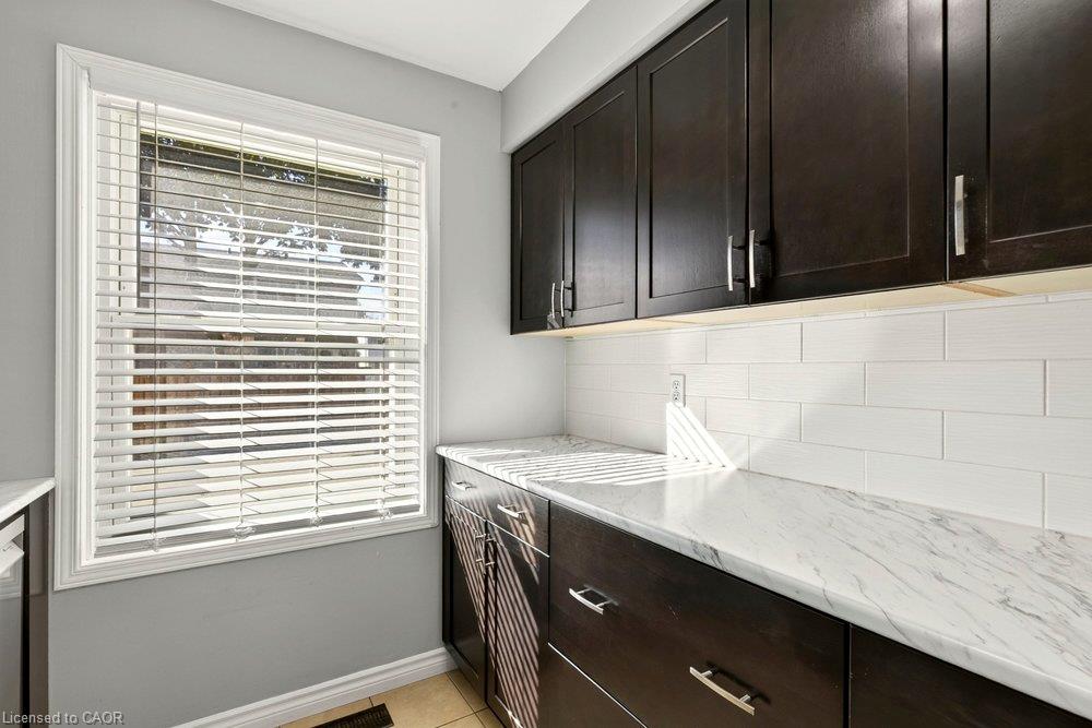 C-496 Grey Street Property Photo 17