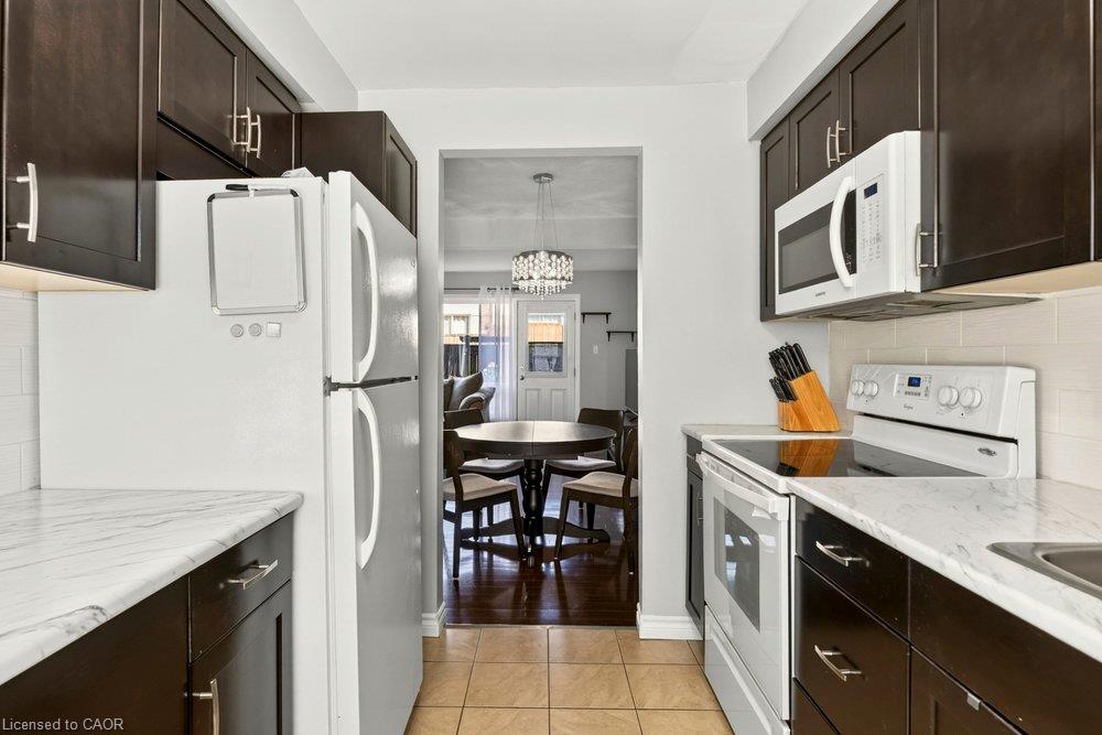C-496 Grey Street Property Photo 20