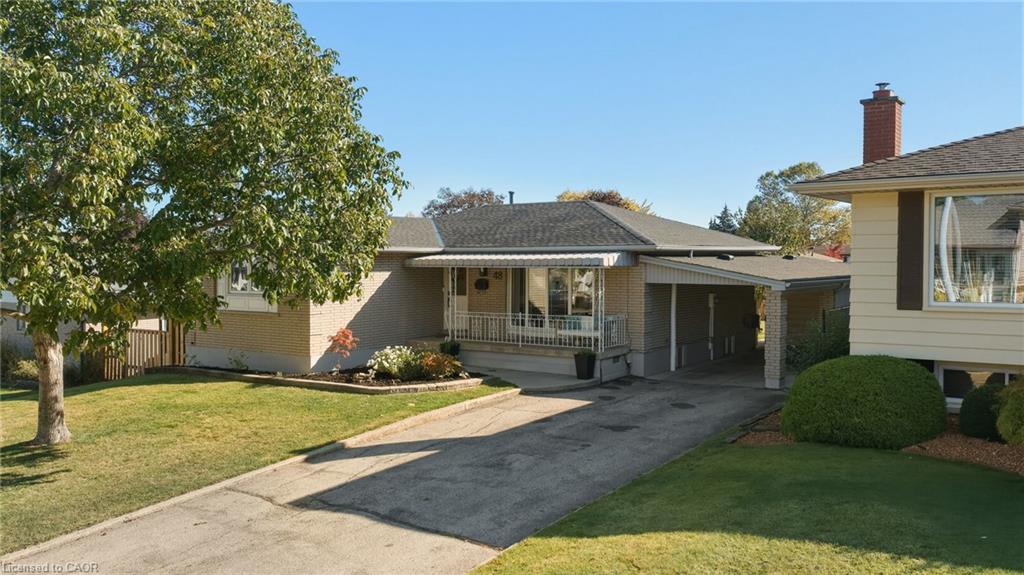 48 Stoney Brook Drive Property Photo 2