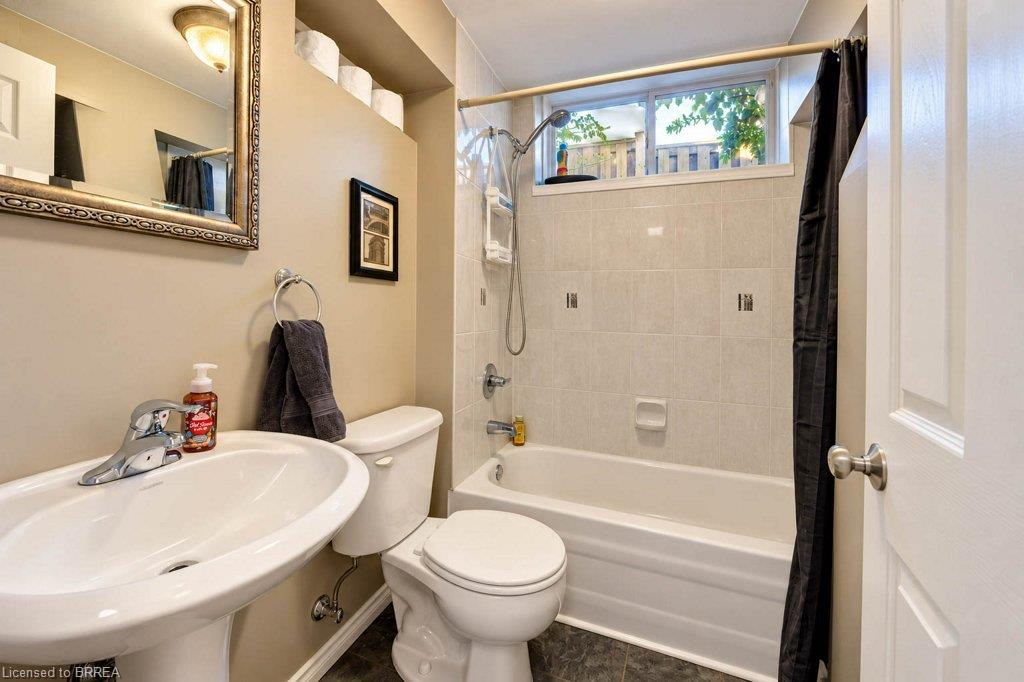 112 Osborn Avenue Property Photo 30