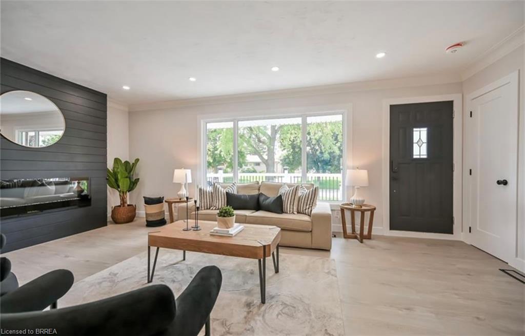 14 Pembroke Avenue Property Photo 2
