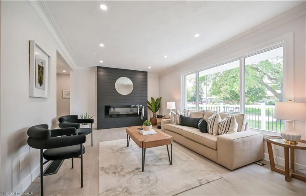 14 Pembroke Avenue Property Photo 4