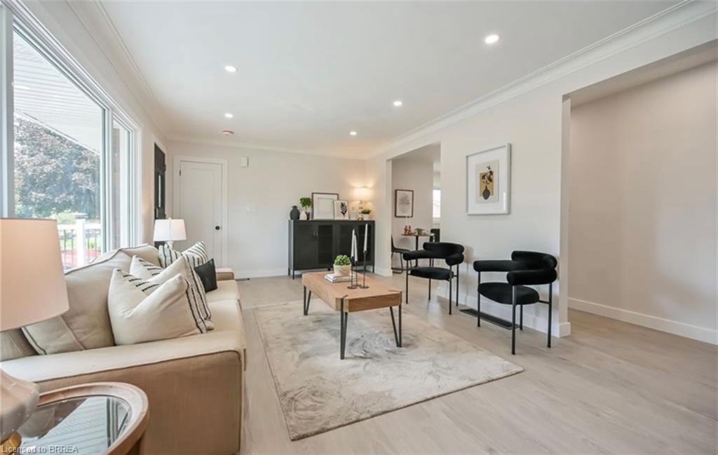 14 Pembroke Avenue Property Photo 5