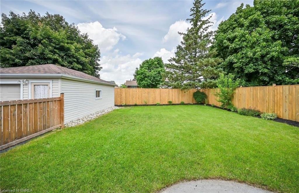 14 Pembroke Avenue Property Photo 16