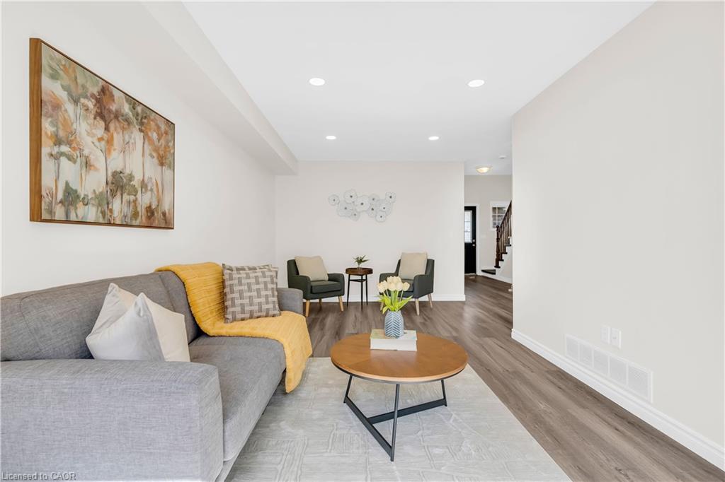 87 Houghton Street Property Photo 11