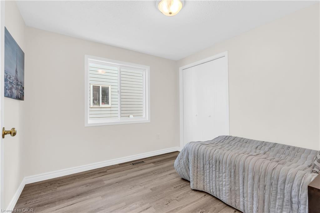 87 Houghton Street Property Photo 31