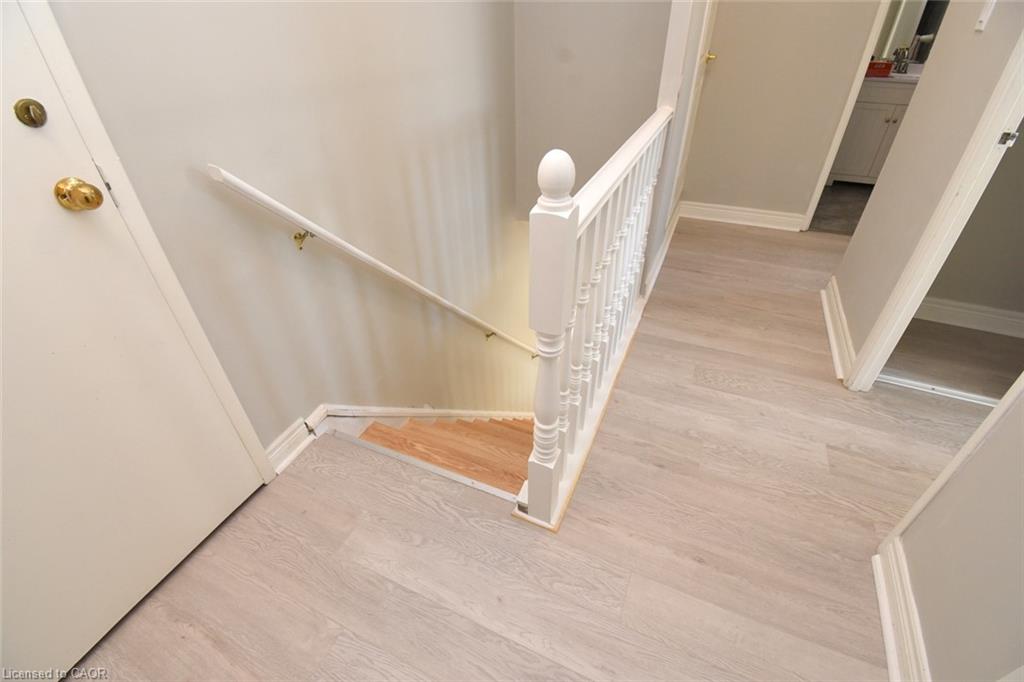 411-10 John Street Property Photo 11