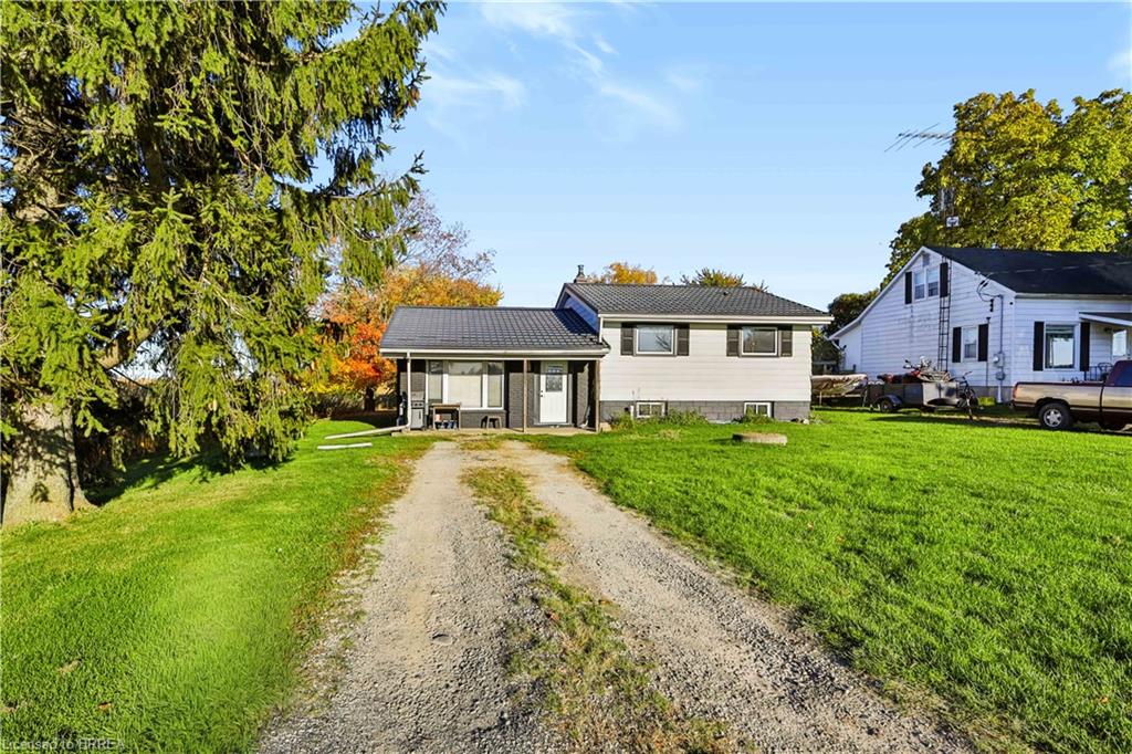 550 Cockshutt Road Property Photo 4