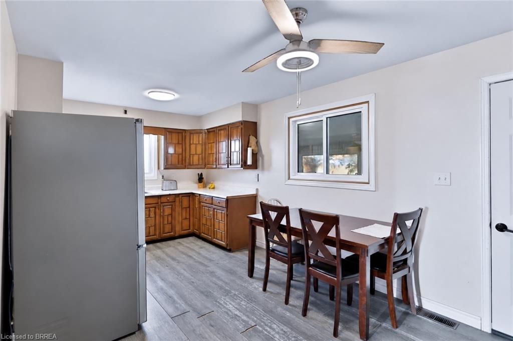 550 Cockshutt Road Property Photo 10
