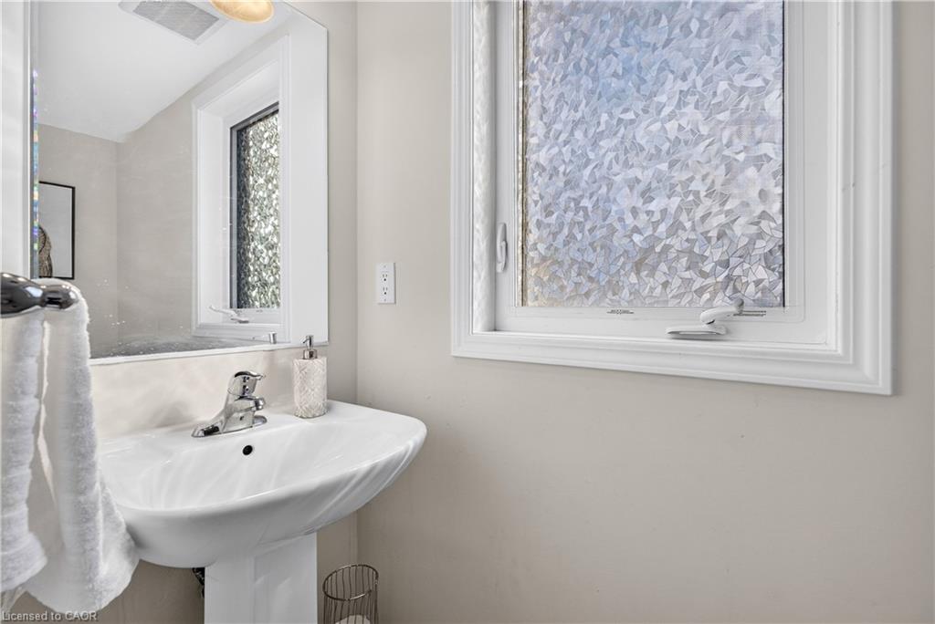 7 Pickett Place Property Photo 24