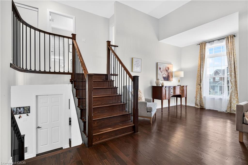 7 Pickett Place Property Photo 31