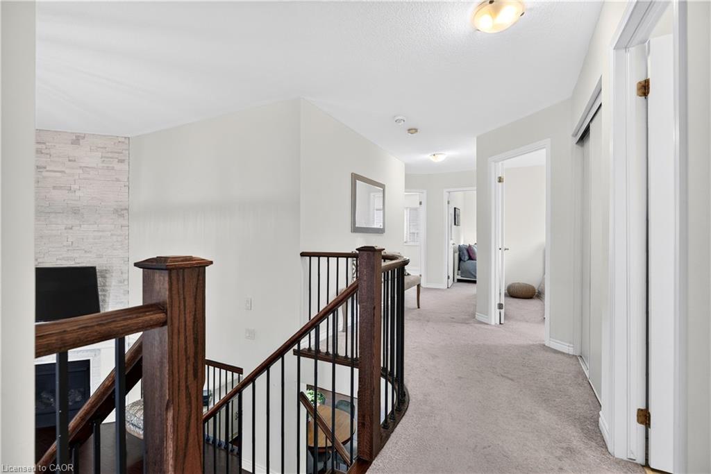 7 Pickett Place Property Photo 32